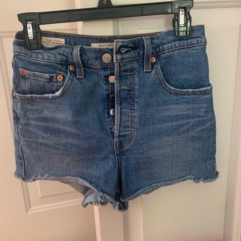 Levi shorts
